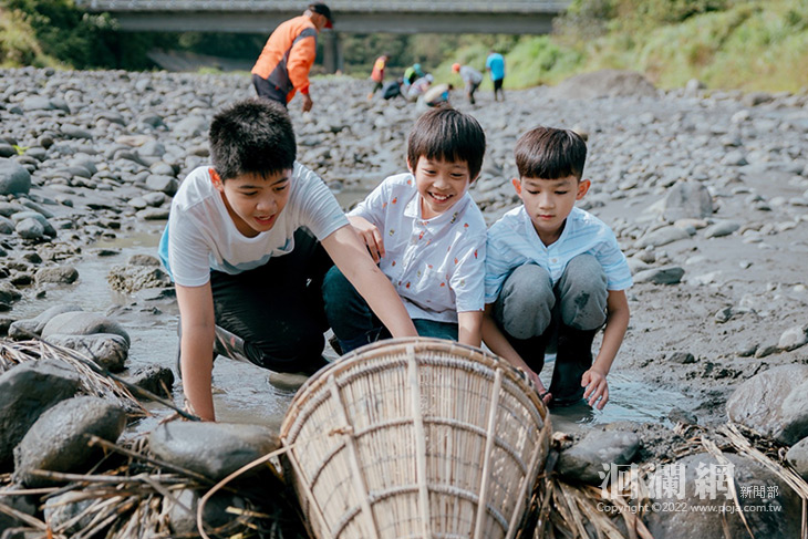 把孩子野放到部落！今夏最深入大自然的兒童部落夏