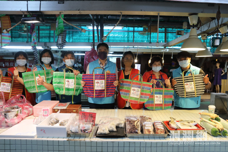 [影片]花蓮市配合經濟部推出半價銅板購 特價商