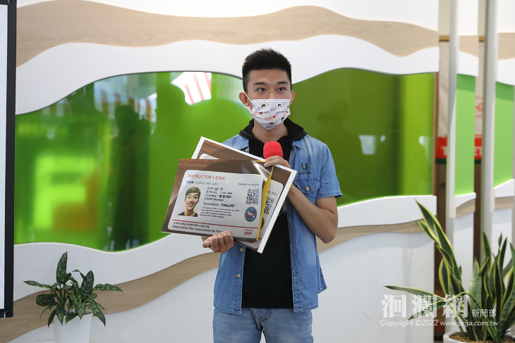 花蓮家扶自立青年成潛水教練，洄游號召民眾響應85