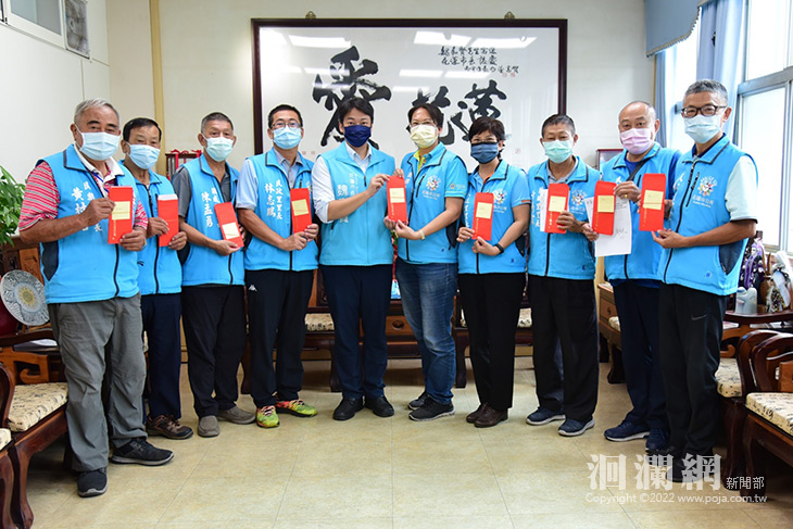 蕭氏企業有限公司助花蓮市自強戶度中秋