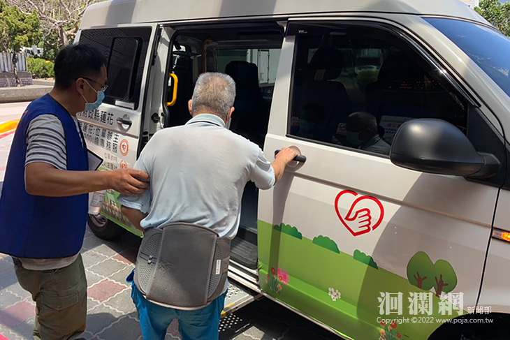 善用長照「4包錢」 減輕照護壓力	