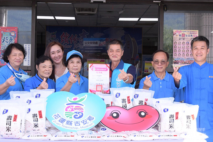 善琴慈惠堂遠從汐止送愛吉安，游淑貞感謝年年挹注