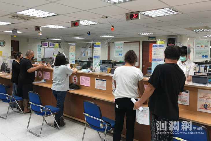 配合境管措施  移民署花蓮站貼心服務