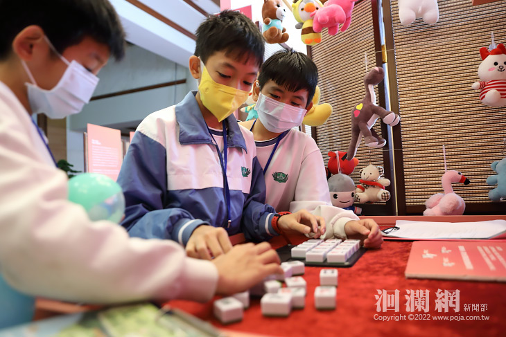 慈濟生活雙特展開展 邀花蓮民眾玩遊戲學科學