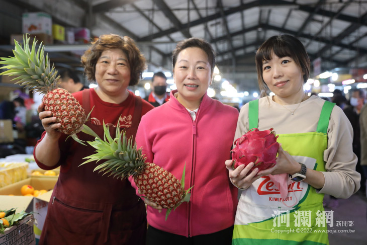 縣長視察花蓮市果菜市場 確保蔬果供應充足品質