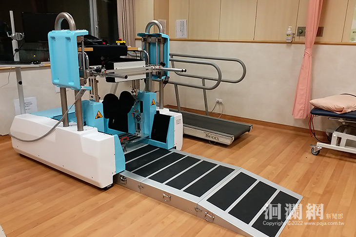 「下肢復健機器人」助病友重獲行走能力