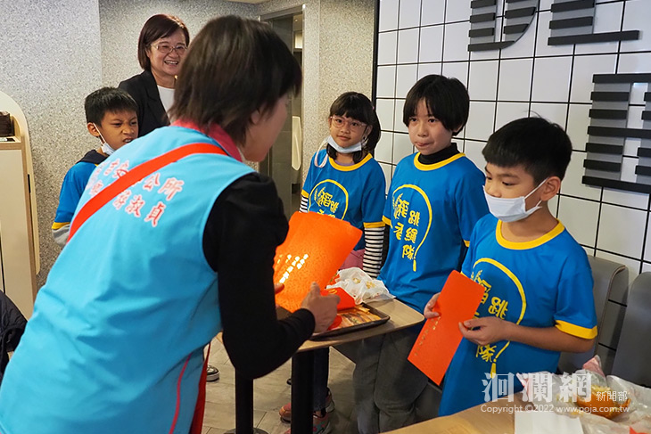 稻香國小、宜昌國中赴台南勇奪全國佳績 游淑貞