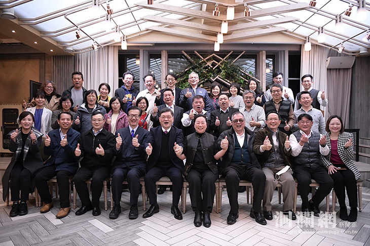 徐榛蔚率團與駐韓代表、台商交流，推動文化、農產