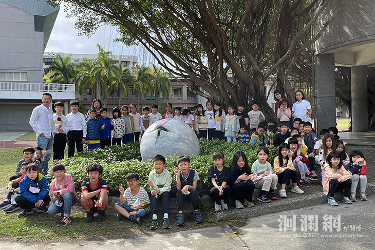 東華附小設計美感課程 喜迎石雕作品入校