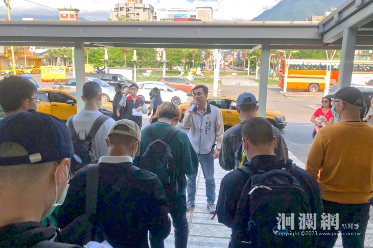 花蓮縣軍人服務站 歡送新兵入營