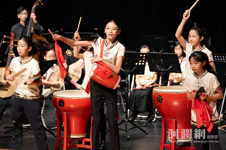 東華附小「藝起舞動」音樂會 校長拉二胡引高潮