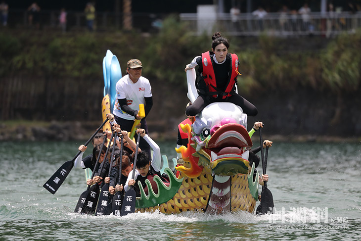 花蓮慶端午 鯉魚展競技 龍舟競渡嘉年華熱情開賽