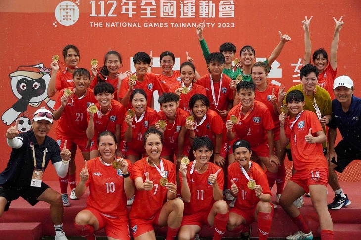 狂賀!!全運會首金出爐！花蓮女足眾志成城勇奪第一