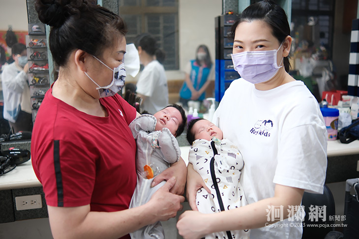 吉安鄉喜迎生育金加額第199、200位雙胞胎寶寶