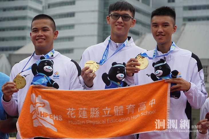  113全中運大放異彩 花蓮體中反曲弓射箭男團金