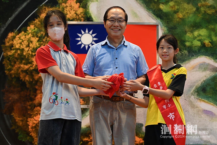 東華附小自治小市長上任 魏嘉彥期勉任內落實政