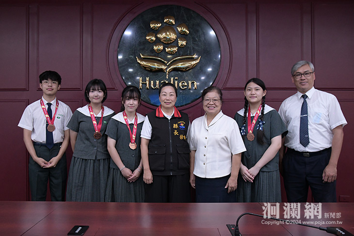 花蓮縣長徐榛蔚 表揚「台新青少年志工菁英獎」