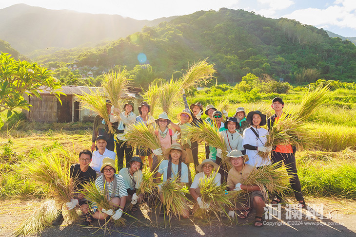 藝術家陶醉里山里海感官饗宴 融合在地元素 創作