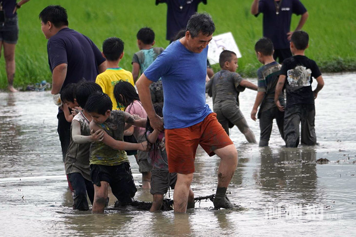 玉里「大禹愛泥-田間泥巴戰」暑假開戰!