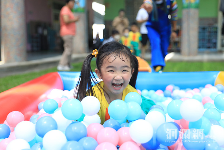 市幼開學迎新童樂園派對，魏嘉彥祝福新生快樂成長