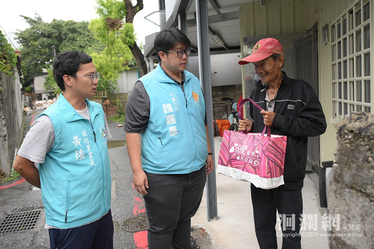 颱風天心繫獨老 魏嘉彥親送物資問暖