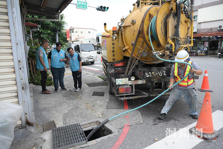 花蓮市加強重點清溝 魏嘉彥：讓排水系統發揮效用