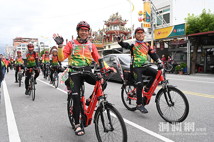 關聖帝君鐵馬巡境 徐榛蔚與百名車友一同騎車 為