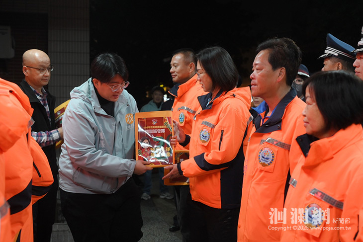 感謝春安執勤警消與協勤民力 魏嘉彥展開慰問頒