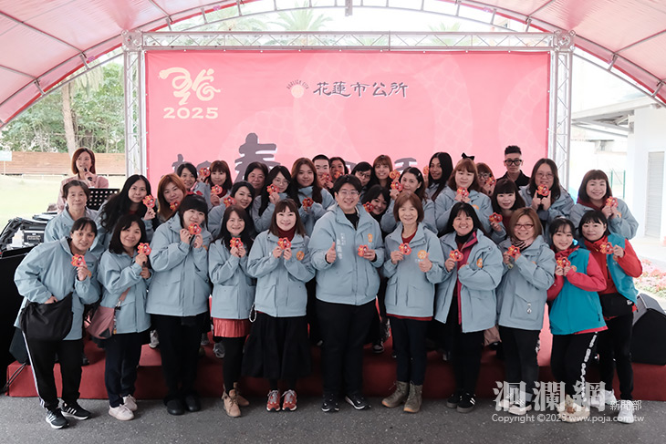 花蓮市新春團拜賀開工 魏嘉彥率團隊向各界拜年