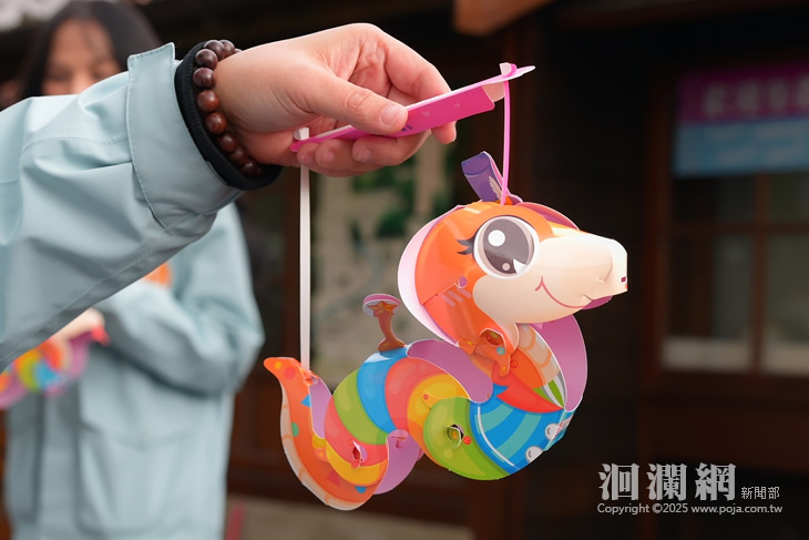 「蛇拿九穩」小提燈2/7限量發送 市公所邀您提燈