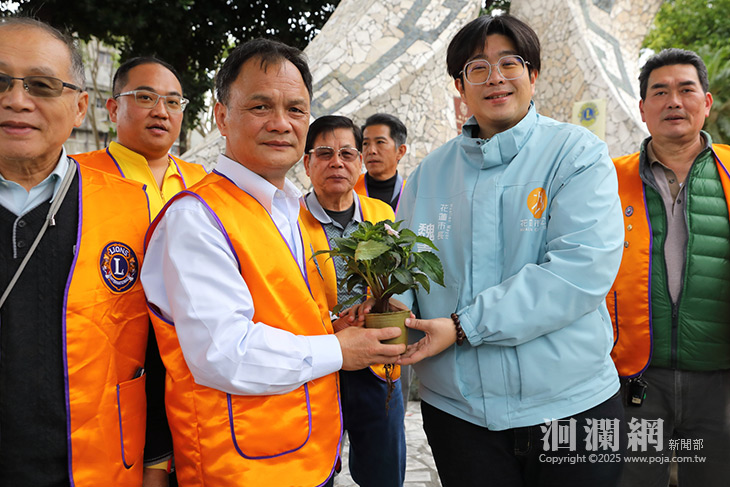 花蓮縣第一獅子會贈千株花苗 花蓮市公所植上美