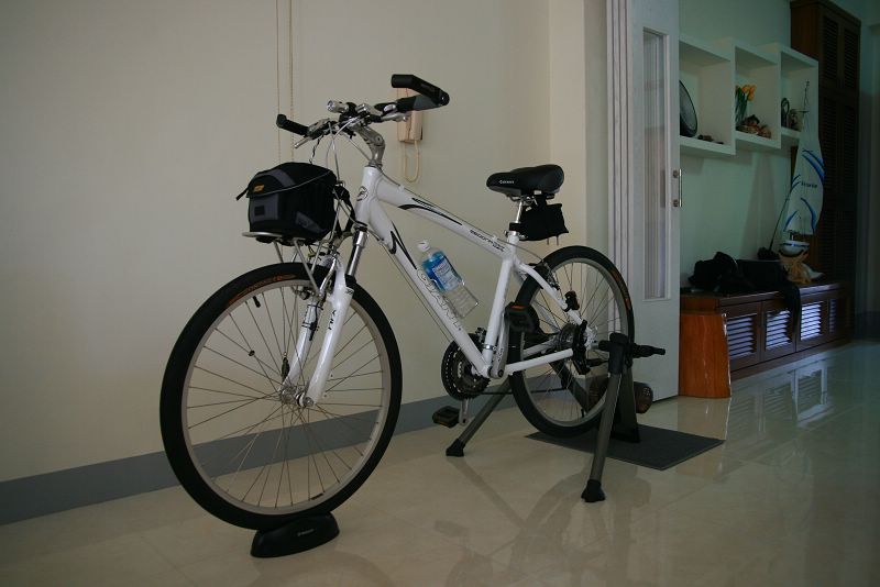 下雨天新玩具, BETO後輪固定式練習台